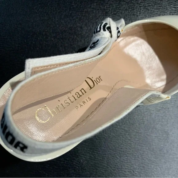 Dior Cream and Tan Heels - Picture 4 of 12